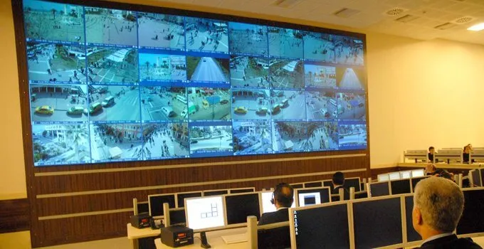 İzmir'in Trafik Yönetimi Samsung Kameralarla Güçlendirildi